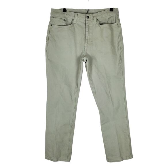 Eddie Bauer Mountain Flex Jean Classic Fit Tagged 33x30 Actual 34x29 Sage Green - Picture 1 of 13